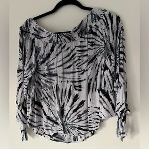 Love stitch Women's shirt - never worn